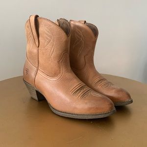 Ariat Darlin’ Boot Women’s Size 8.5